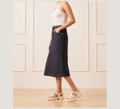 Stuart Weitzman Flat & Low Heel Sandals-CHANGE LOCATION Black